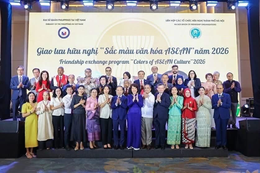 ဟနွိုင်းမြို့ ချစ်ကြည်ရေးအသင်းများသမဂ္ဂမှ စီစဉ်သည့် Friendship exchange program “Colors of ASEAN Culture 2026” အခမ်းအနားသို့ မြန်မာသံအမတ်ကြီး ပါဝင်တက်ရောက် (၂၀-၈-၂၀၂၆၊ ဟနွိုင်း)