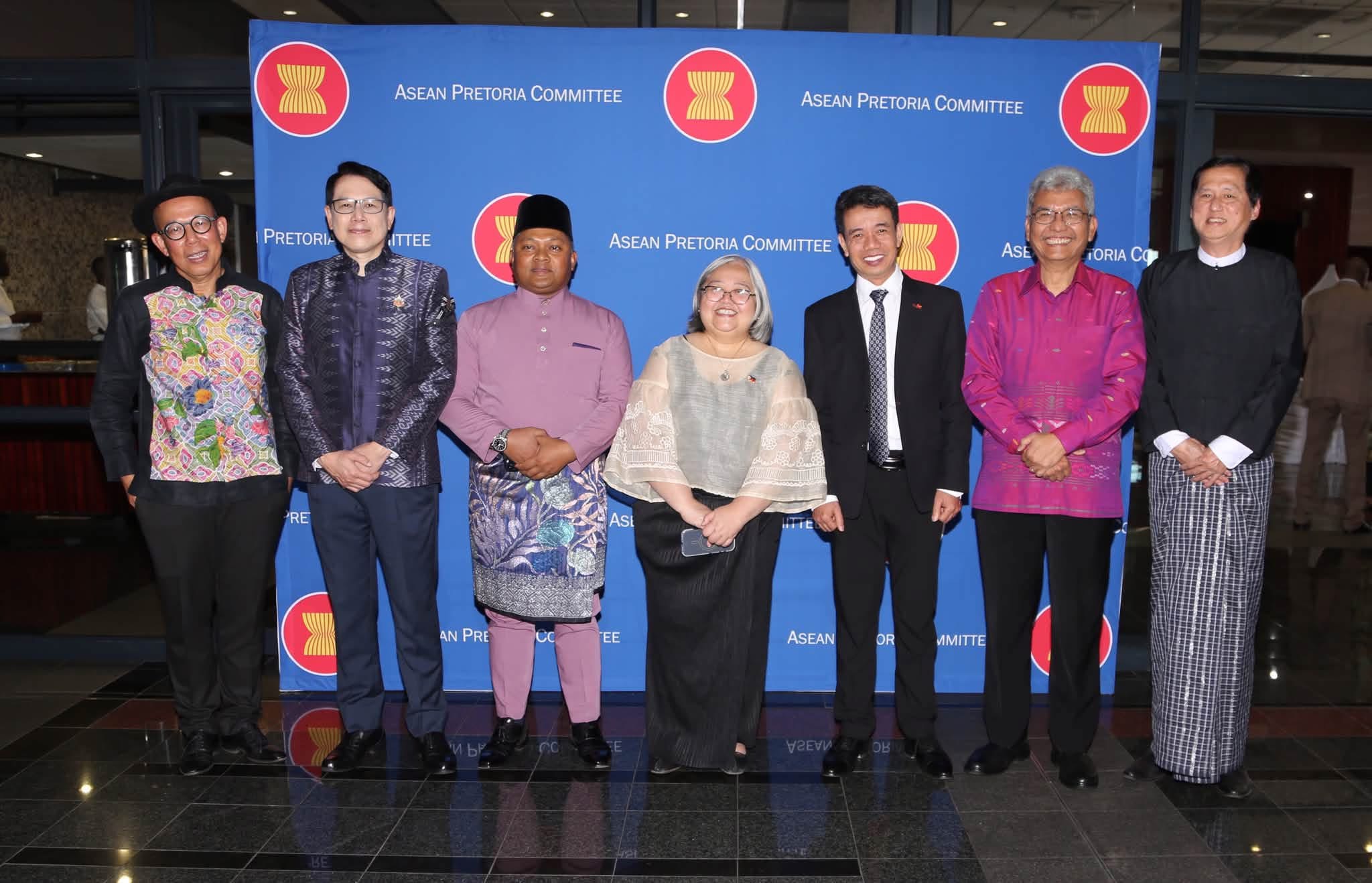 သံရုံးယာယီတာဝန်ခံ သံအမတ် ဦးသိန်းမင်းထွန်း (၅၉) နှစ်မြောက် အာဆီယံနေ့ အထိမ်းအမှတ် အခမ်းအနားသို့ ပါဝင်တက်ရောက်ခဲ့ခြင်း (၂၁-၈-၂၀၂၆၊ ပရီတိုးရီးယား)